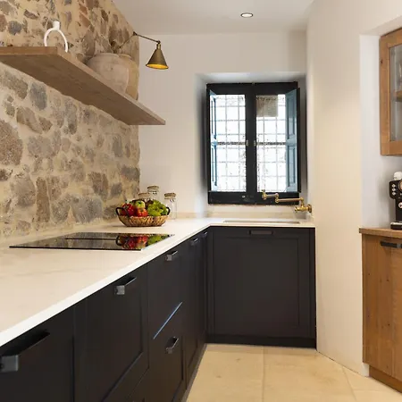 In A 14th-century House With Pool In Tossa Semesterbostad Tossa de Mar