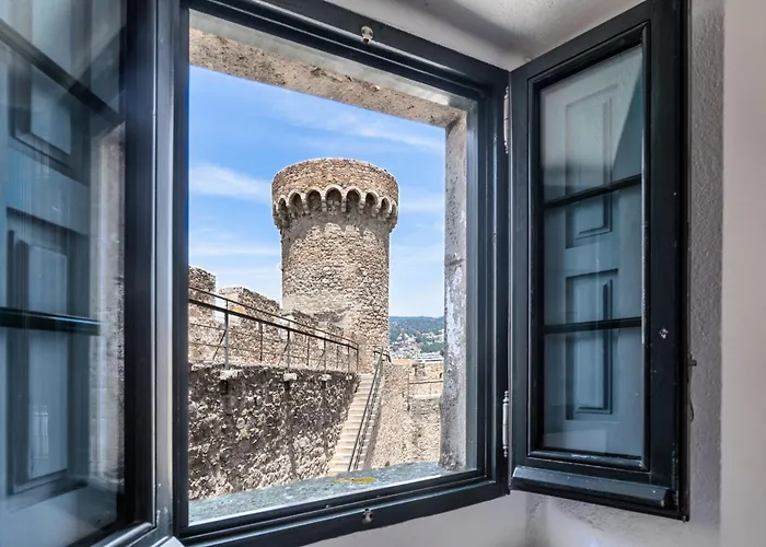 Casa vacanze Lets Holidays In A 14th-century House With Pool In Tossa