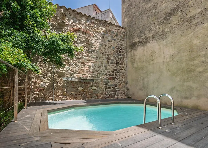 Lets Holidays In A 14th-century House With Pool In Tossa Tossa de Mar
