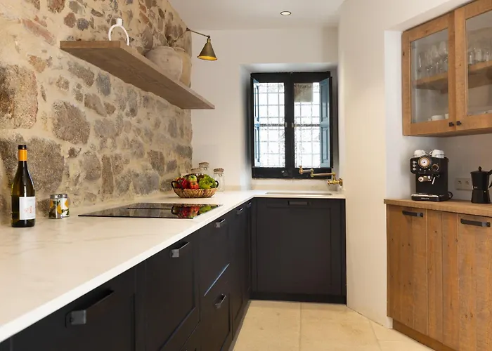 Lets Holidays In A 14th-century House With Pool In Tossa Casa vacanze Tossa de Mar