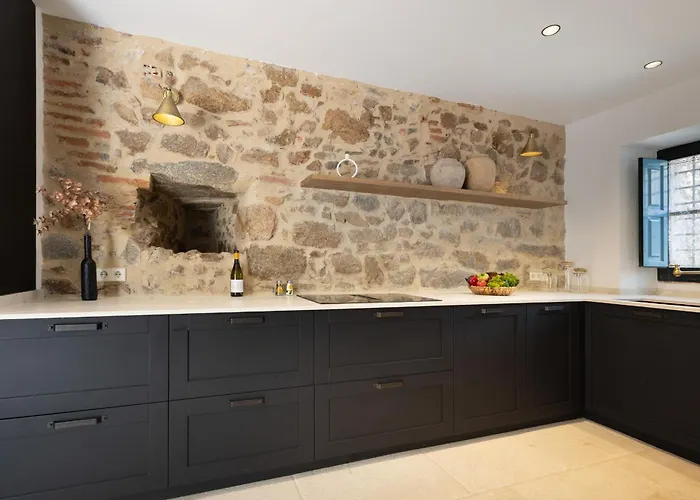 Lets Holidays In A 14th-century House With Pool In Tossa * Tossa de Mar