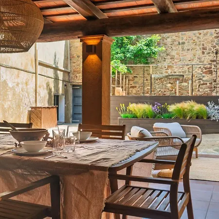 Σπίτι διακοπών Lets Holidays In A 14th-century House With Pool In Tossa Τόσα ντε Μαρ