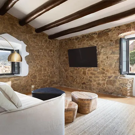 Lets Holidays In A 14th-century House With Pool In Tossa Holiday home