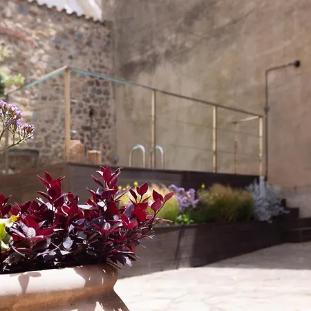 In A 14th-century House With Pool In Tossa Hébergement de vacances Tossa de Mar